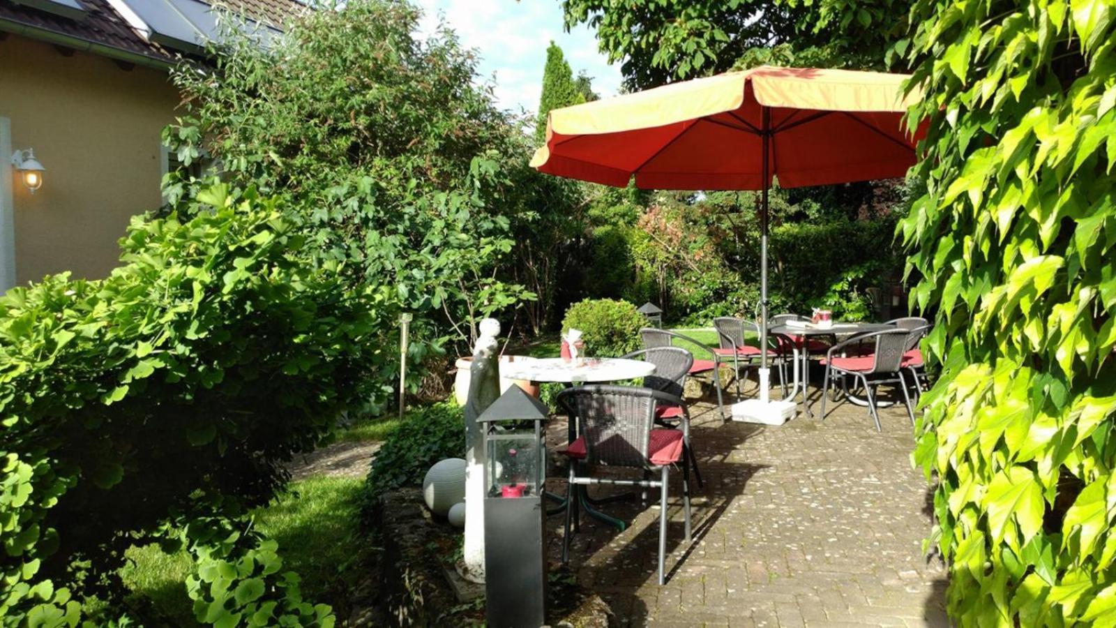 Weingut Weinstube Weinhotel Wolf Harxheim Exterior photo