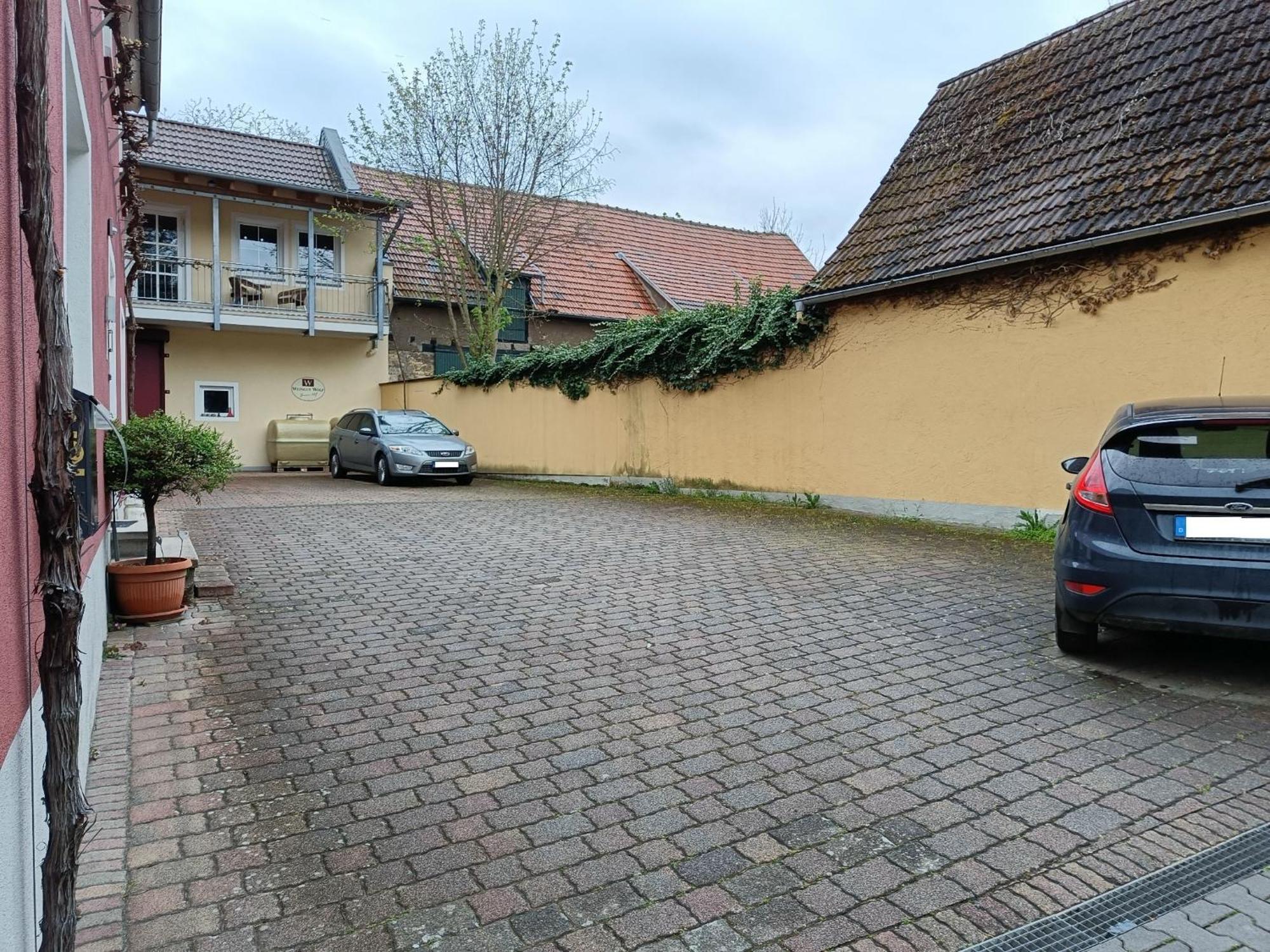 Weingut Weinstube Weinhotel Wolf Harxheim Exterior photo